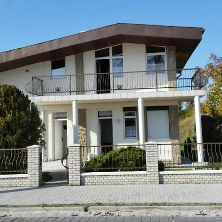 Fenyves * Balatonfenyves