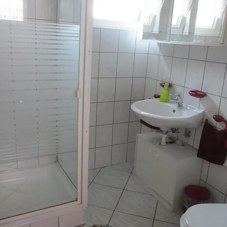 Fenyves * 鲍洛通费尼韦什