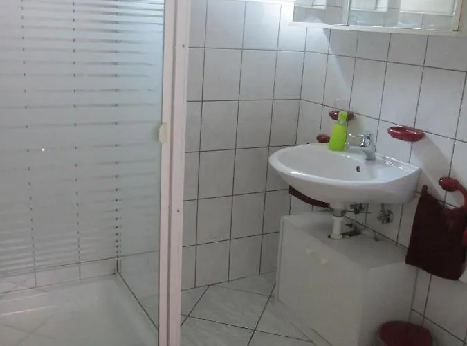 Fenyves * 鲍洛通费尼韦什